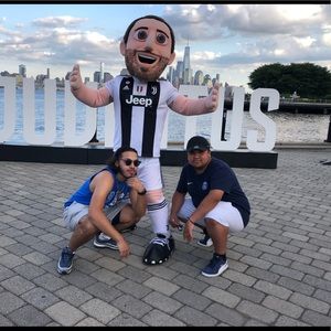 Meet your Posher, Henry